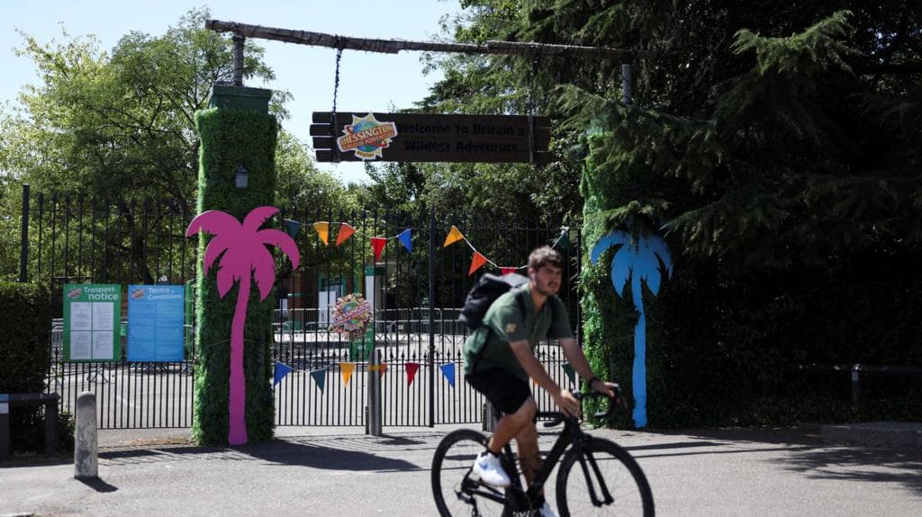 Water outage forces Chessington theme park to close