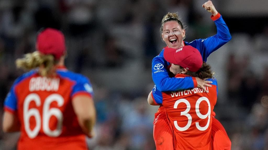 Sciver-Brunt leads superb England into World Cup final