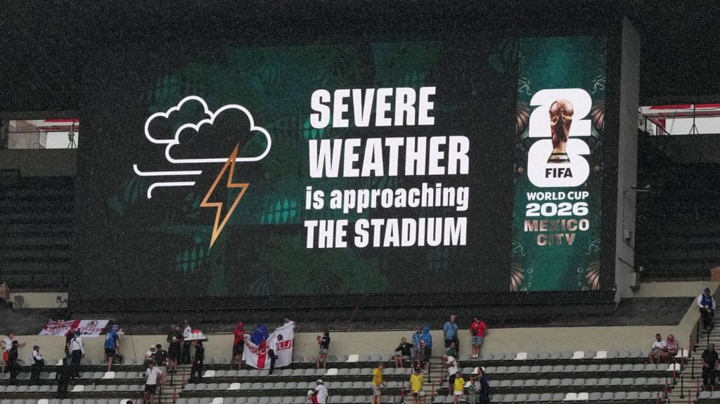 Shelter-in-place order at Azteca amid storm before Mexico-England