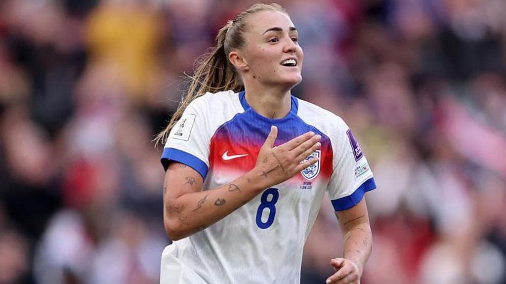 Arsenal sign Lioness Stanway from Bayern
