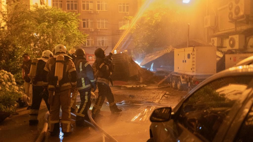 At least one killed in major airstrikes on Kyiv