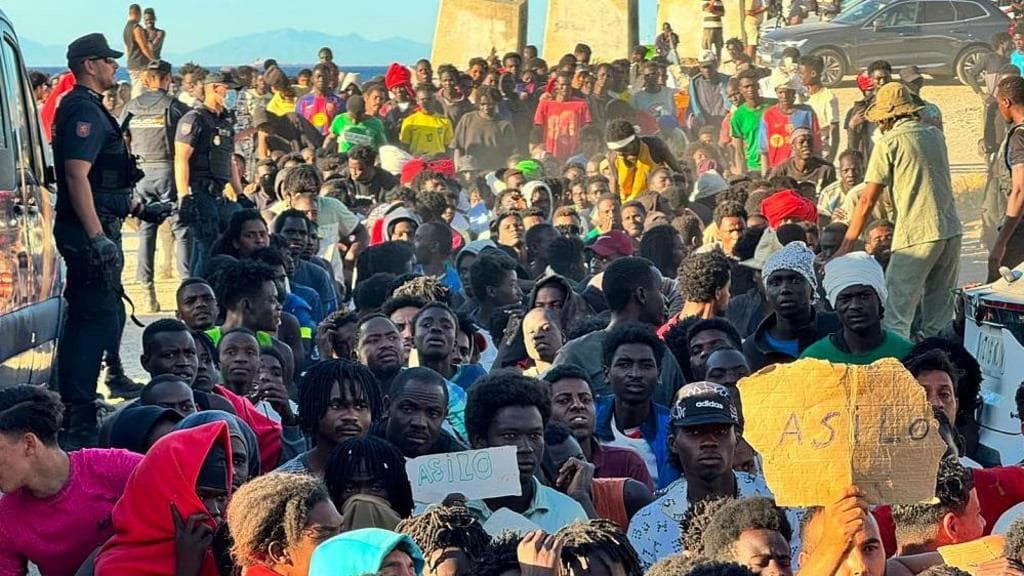 EU commends Spain's 'swift response' to Ceuta migrant crisis
