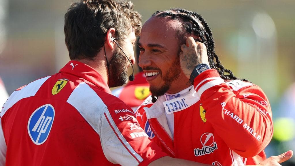 Hamilton takes pole for Silverstone sprint race