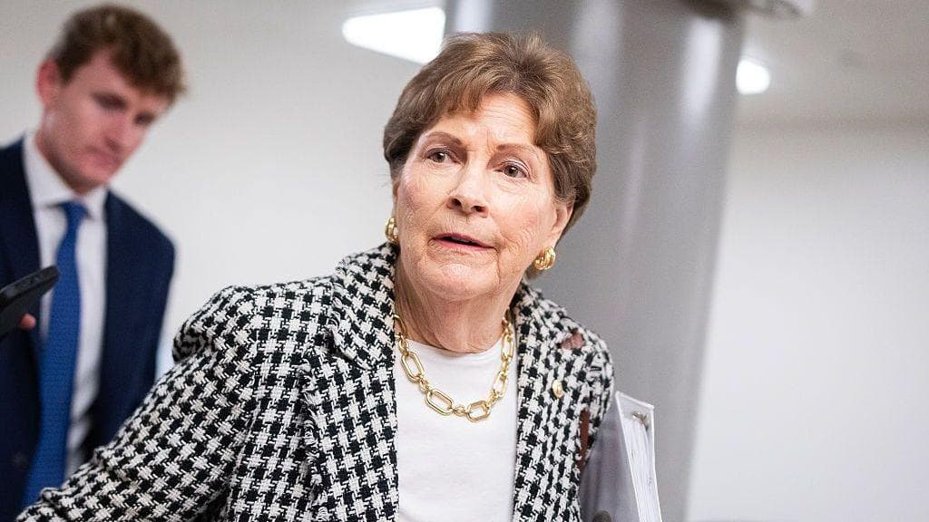 US senators call for investigation into Ukraine's Starlink restrictions