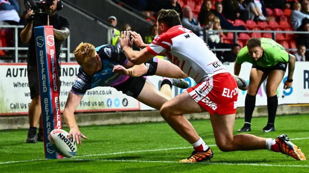 Barron scores hat-trick as Hull FC sink St Helens