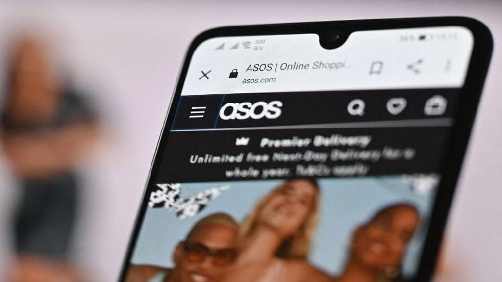 ASOS app users receive push notifications apparently sent by hackers