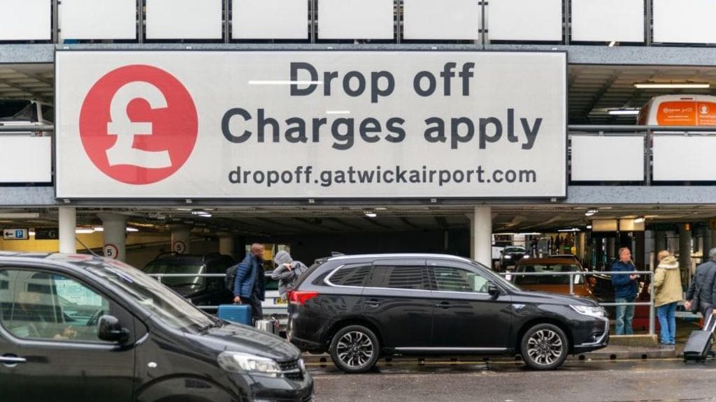 Airport drop-off charges to be reviewed after sharp increase