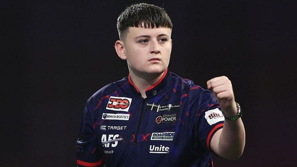 Lawrie, 15, eyes £501,000 live TV win over Littler