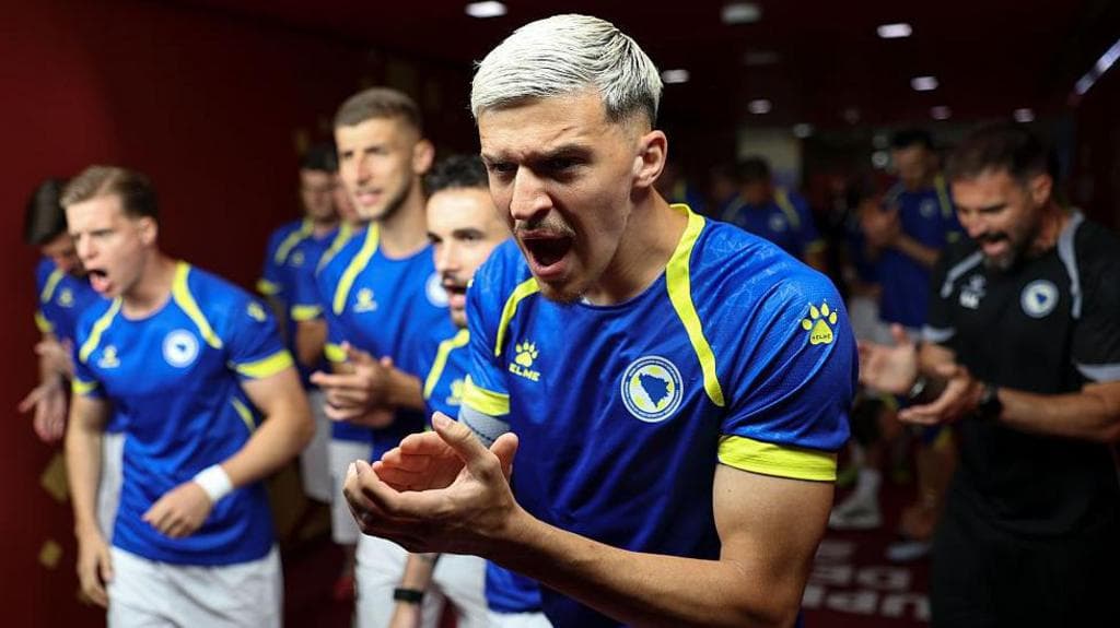 Leeds agree £34.1m fee for defender Muharemovic