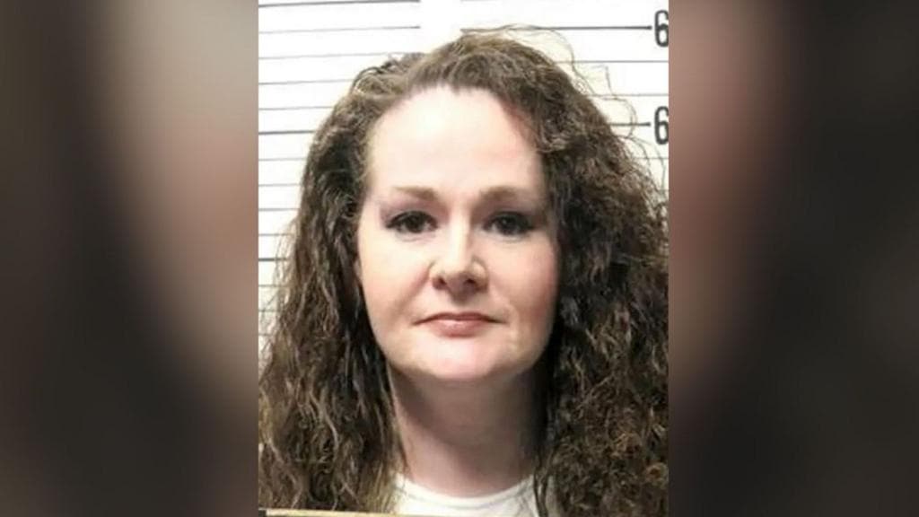 US murderer Christa Pike unconscious and on ventilator after failed execution, lawyers say