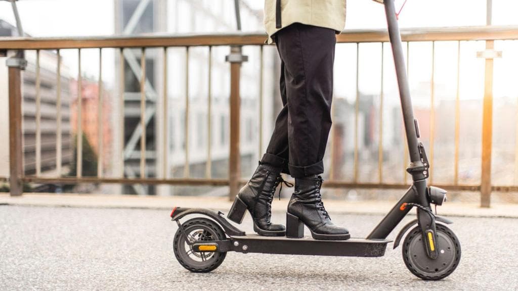 Paris tells e-scooter riders to wear safety gear or face fines