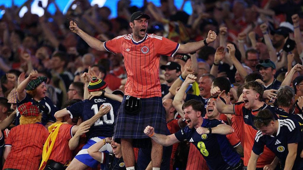 Boston bounce sends Scotland to Miami with hope and no fear