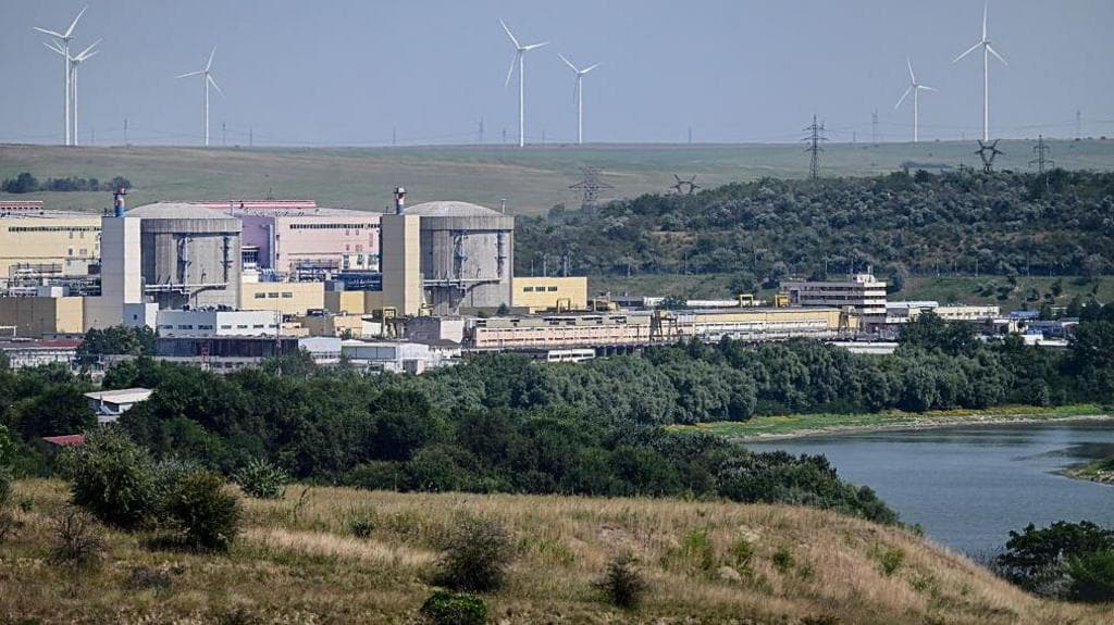 Romania shuts only nuclear plant as heat causes huge drop in Danube River level