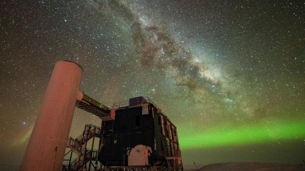 'Ghost particles' from space telescope wins physics Nobel