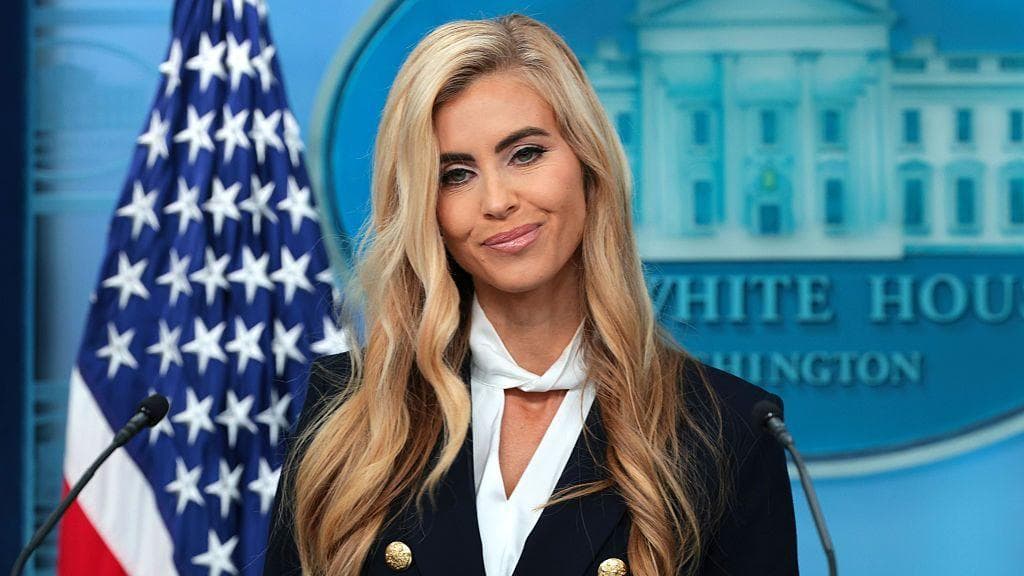 White House defends new press secretary amid questions about her legal credentials
