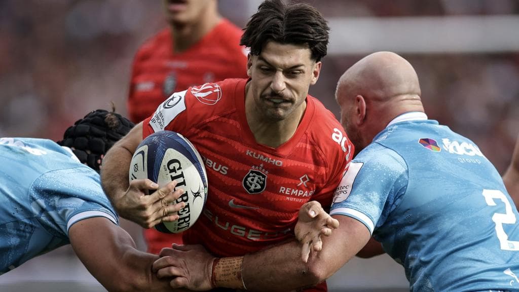 Slade misses last-gasp kick as Toulouse deny Exeter famous win