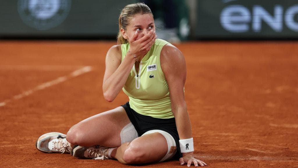 Qualifier Chwalinska sets up French Open final against Andreeva