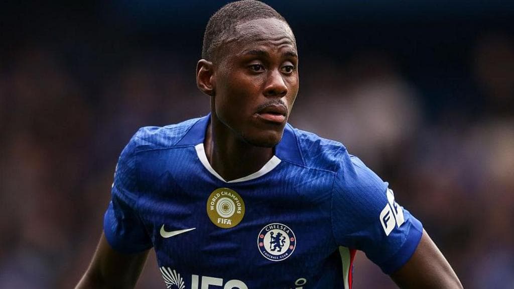 Como sign defender Chalobah from Chelsea