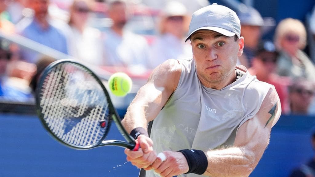 Tearful Draper struggles during comeback defeat