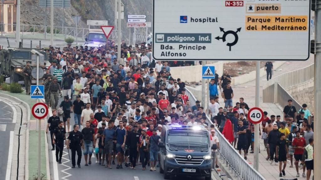 Spain attacks 'selfish' response of some EU countries to Ceuta migrant crossings