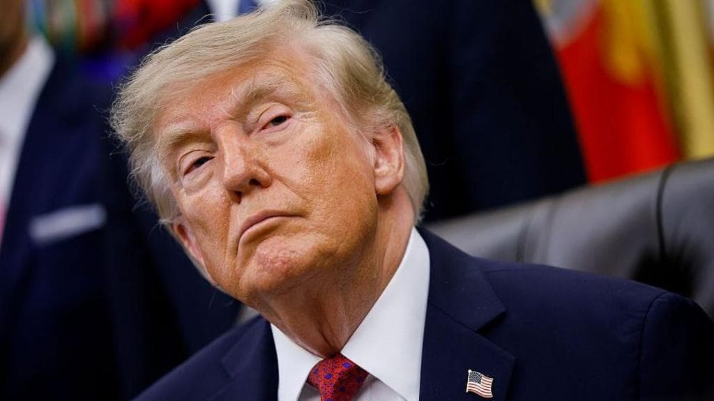 Trump calls for interest rate cut after jobs figures raise hike bets