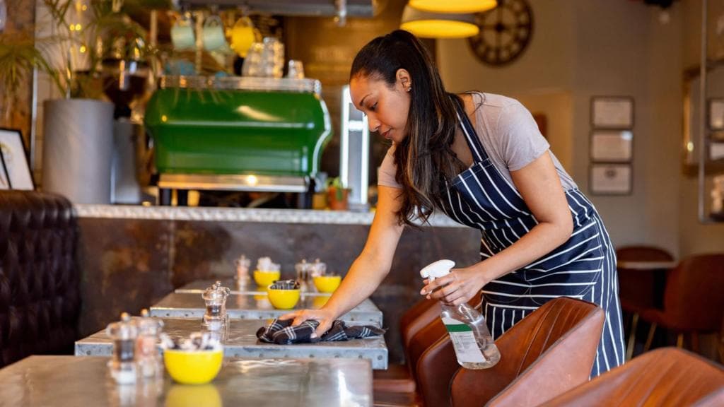 People starting new jobs at lowest level in five years