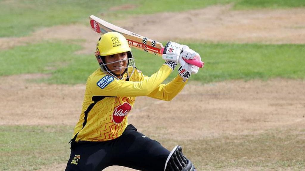 Rockets survive late fightback to beat Sunrisers