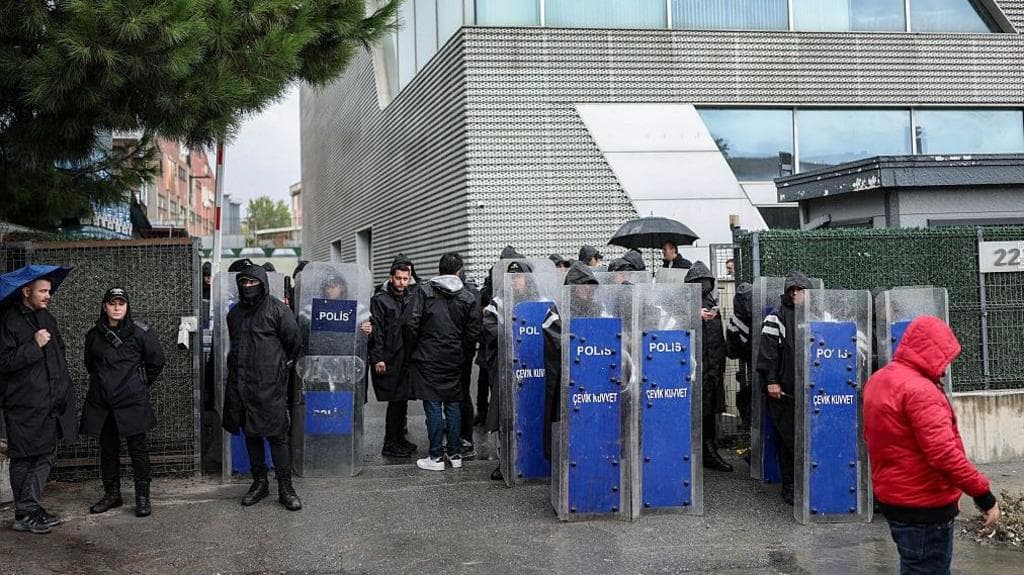 Turkish police raid opposition TV station, halting live broadcasts