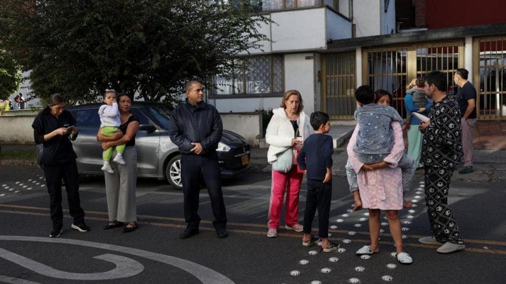 Strong earthquake causes significant damage and injuries in Colombia