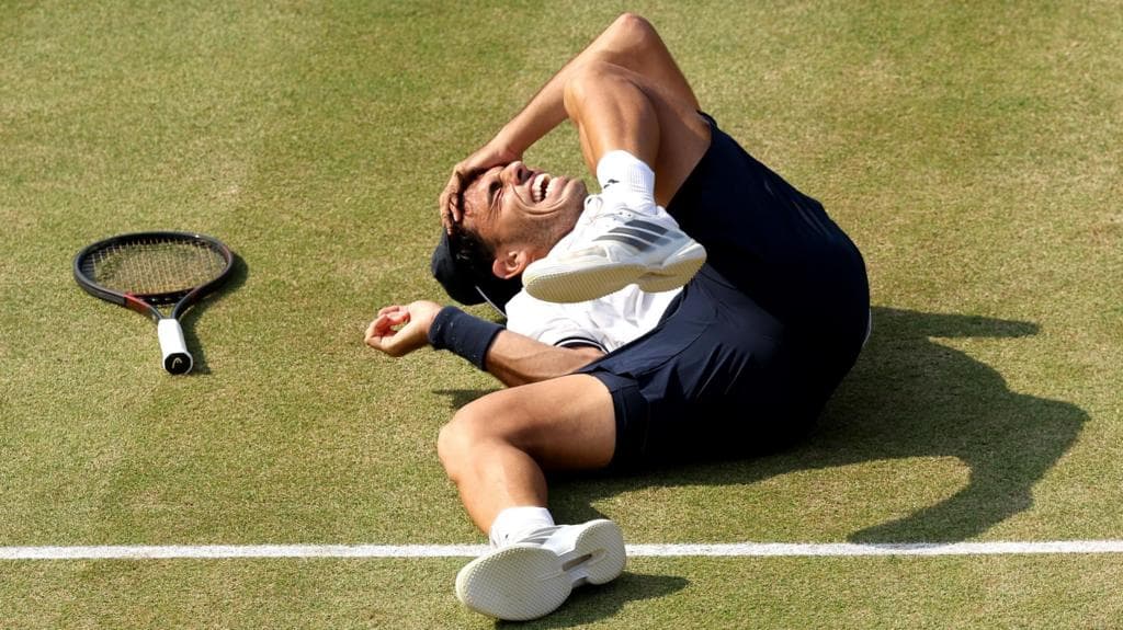 Cerundolo wins biggest title of career at Queen's as parents fly in just in time