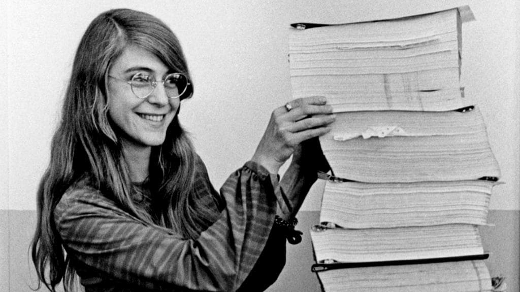 Margaret Hamilton, whose software helped land Apollo 11 on the Moon, dies at 90