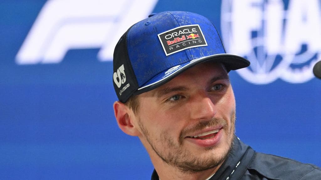 Verstappen building major momentum as 'no-one very happy' at McLaren