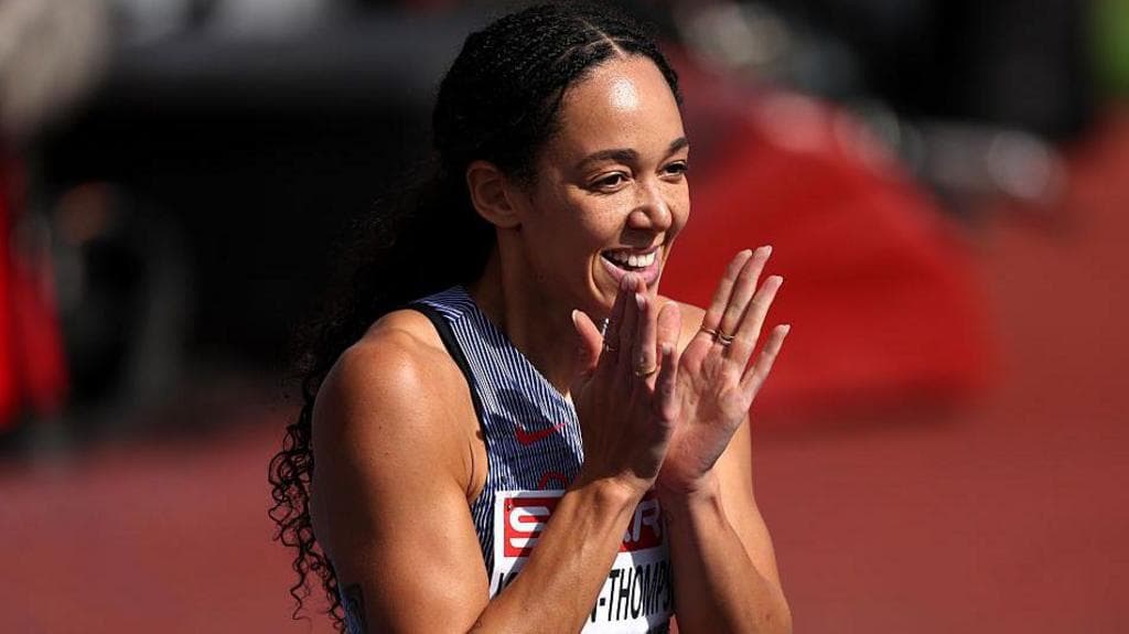 Johnson-Thompson boosts heptathlon medal hopes