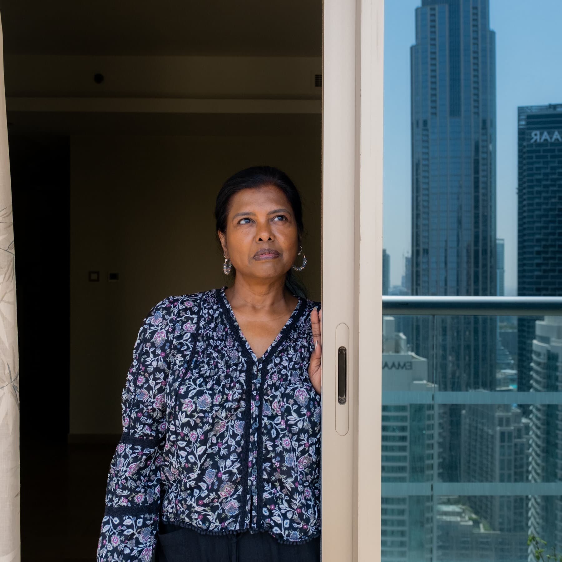 For Dubai’s Migrants, War Is One More Worry in Super Stressed Lives