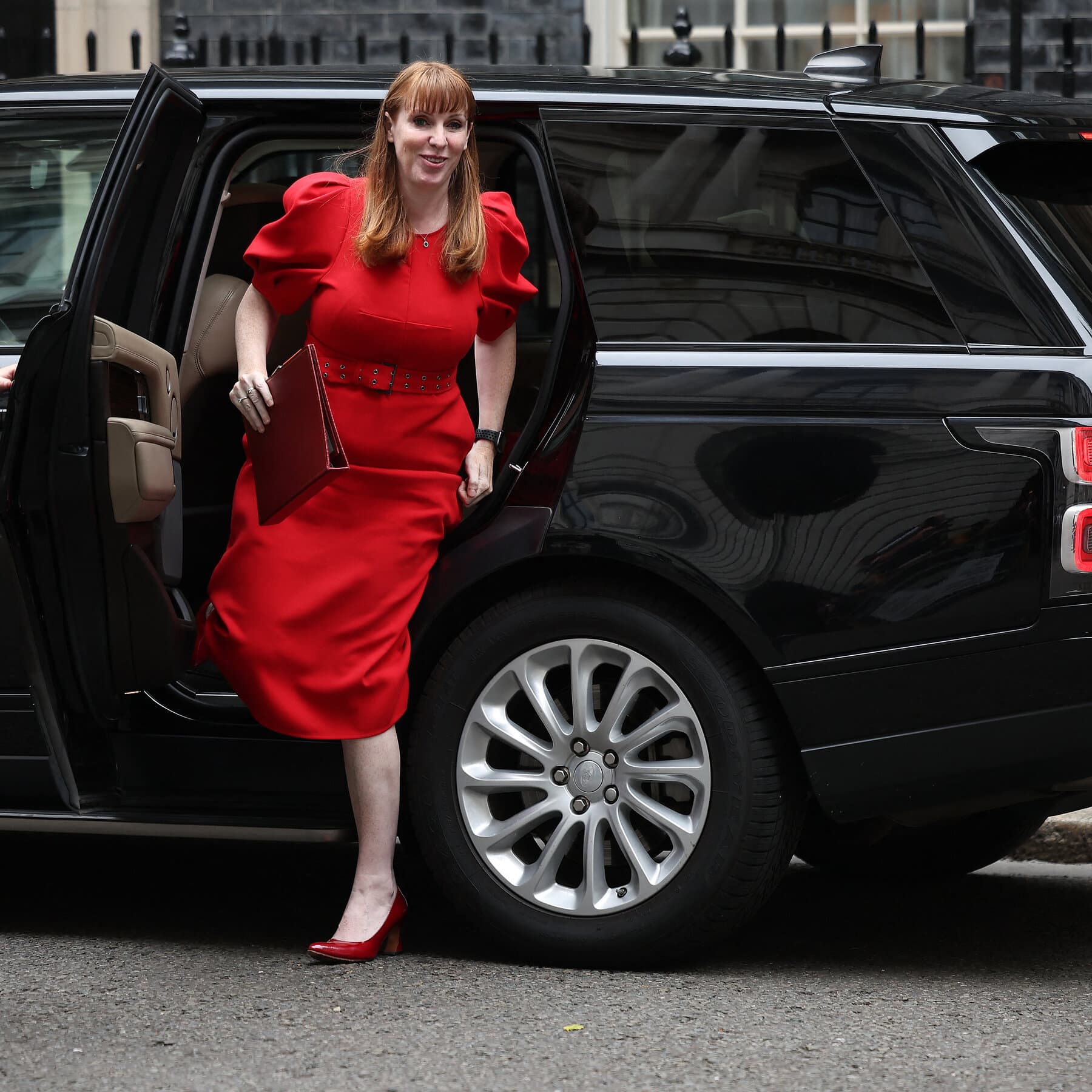 Angela Rayner, Former U.K. Deputy Prime Minister, Cleared of Wrongdoing Over Taxes