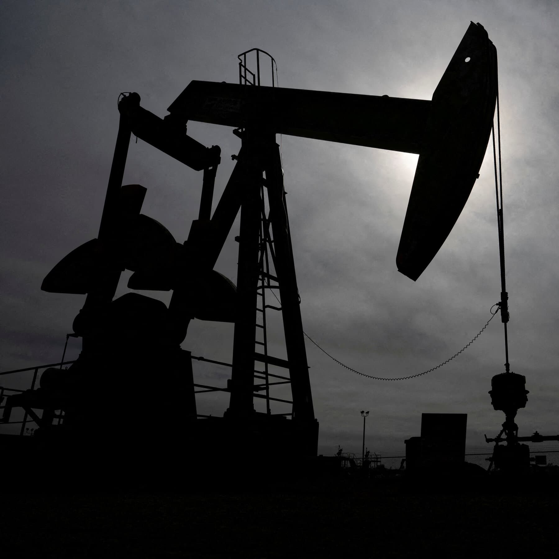 Oil Prices Rise as Iran and U.S. Exchange Strikes