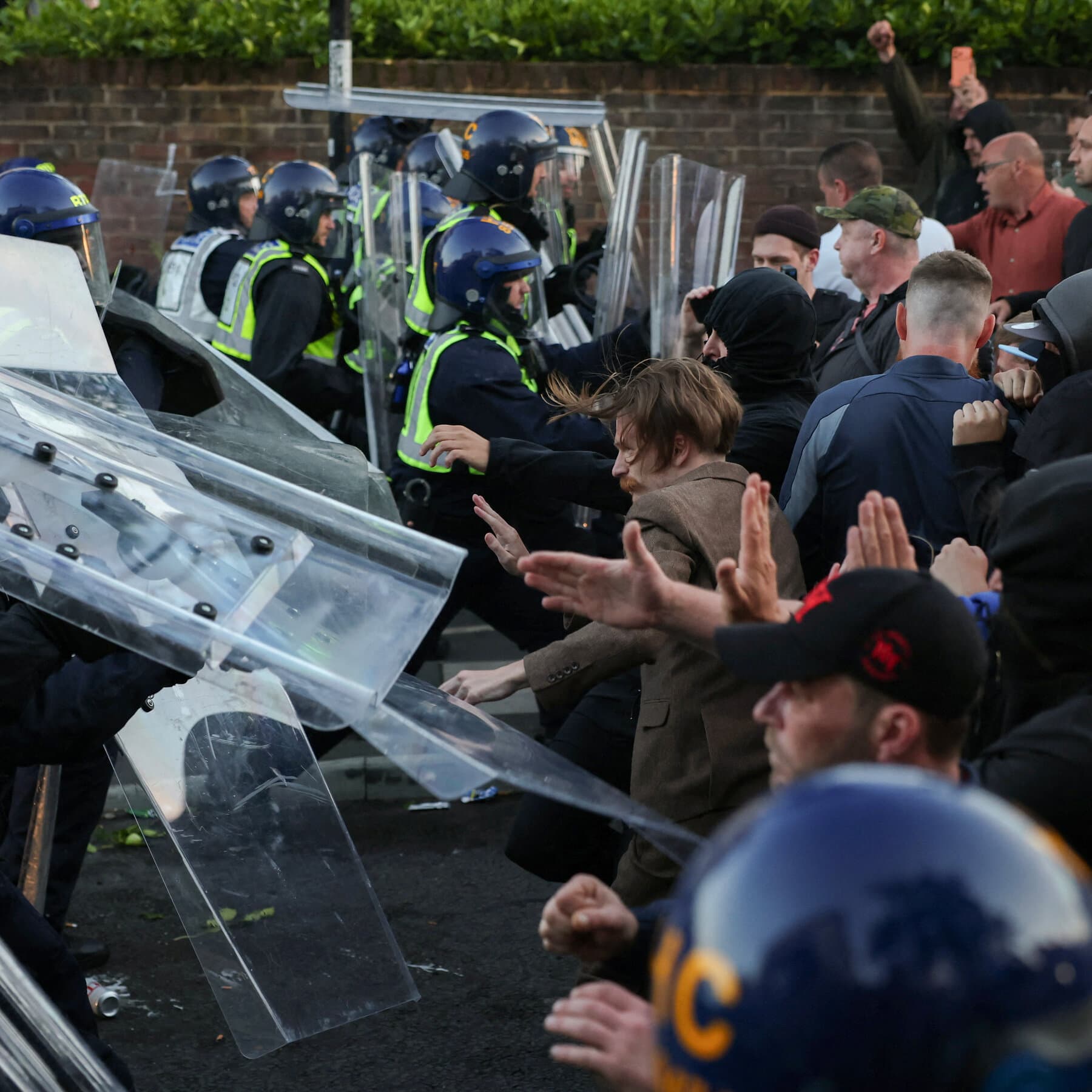 Protests in UK Over Henry Nowak Murder Case Turn Violent, as Leaders Urge Calm