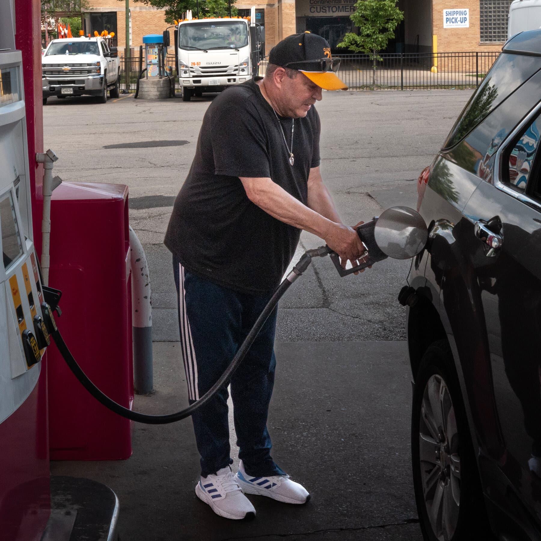 Oil Prices Rise as U.S. Launches New Attack on Iran
