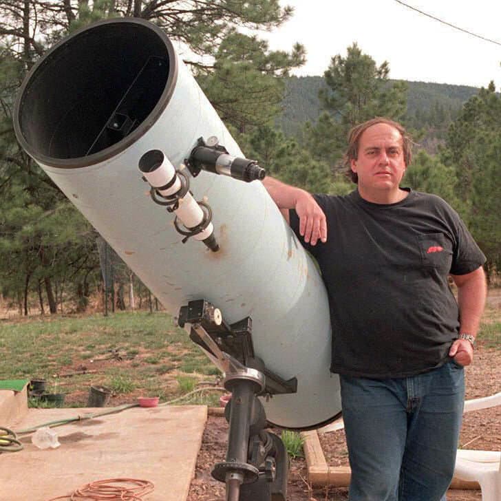 Alan Hale, Sky Watcher Who Created a Comet Sensation, Dies at 68