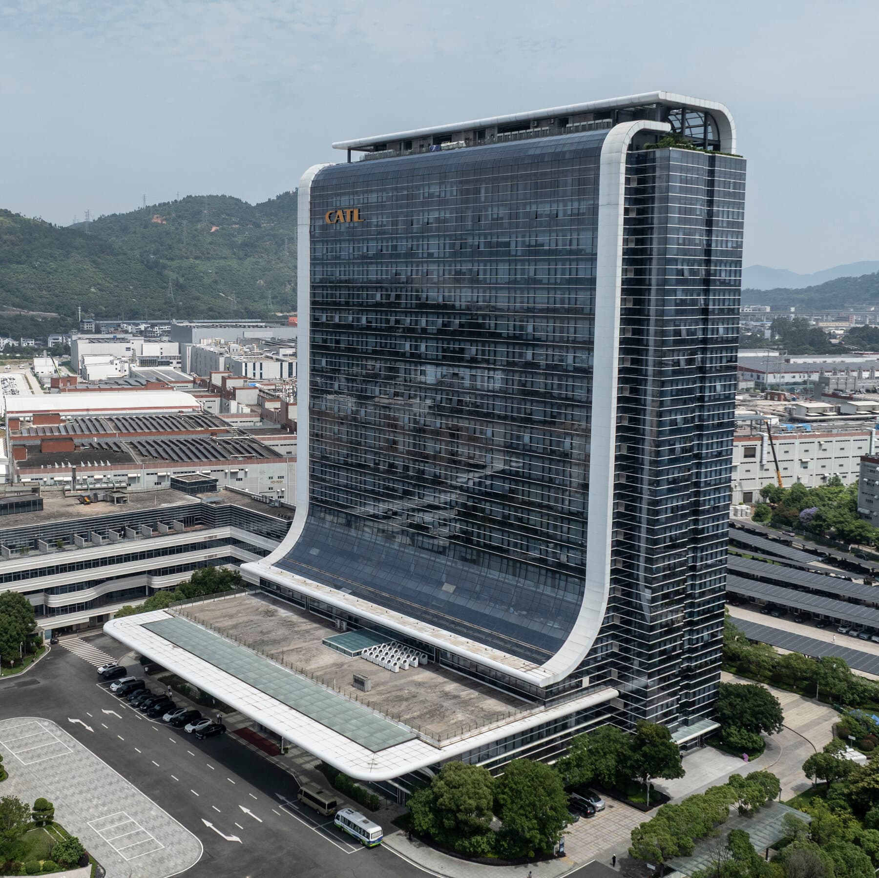 This Megafactory Is a Test Case for the U.S.-China Tech Race