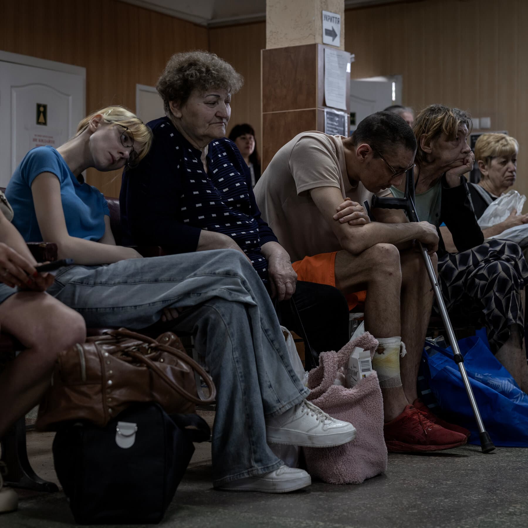 Thousands Are Fleeing Ukraine’s Donbas Strongholds as Russia Pushes Closer
