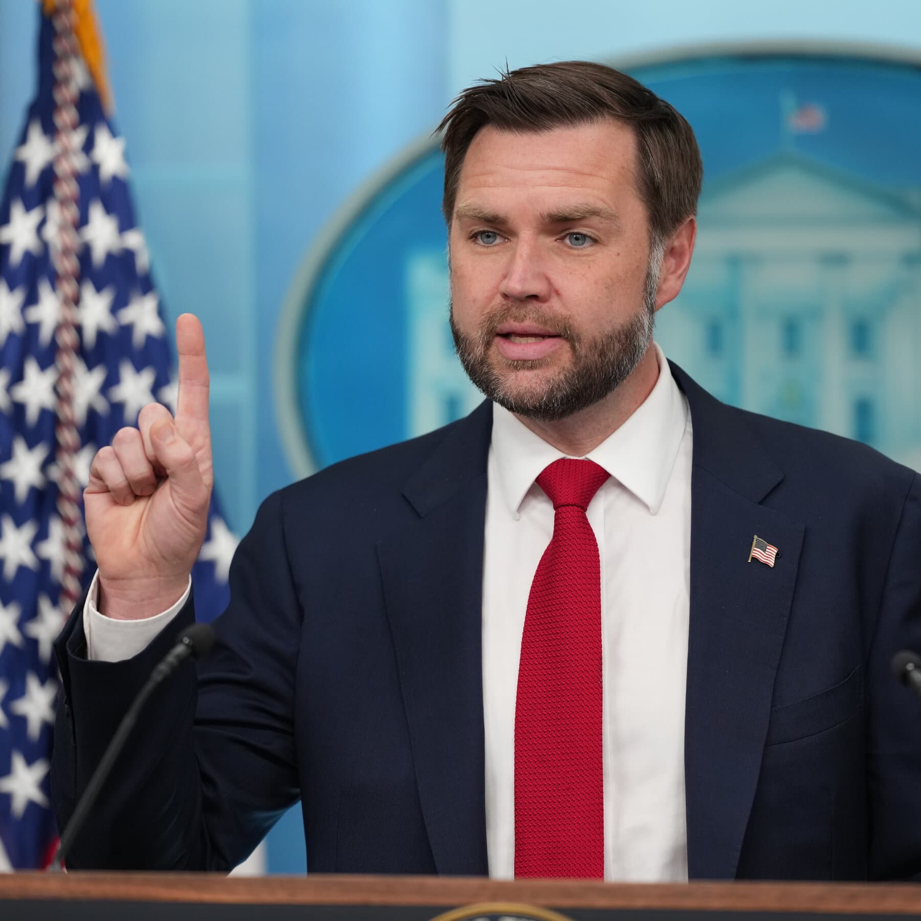 Iran War Live Updates: Vance Issues Blunt Warning to Israel as He Defends Trump’s Deal