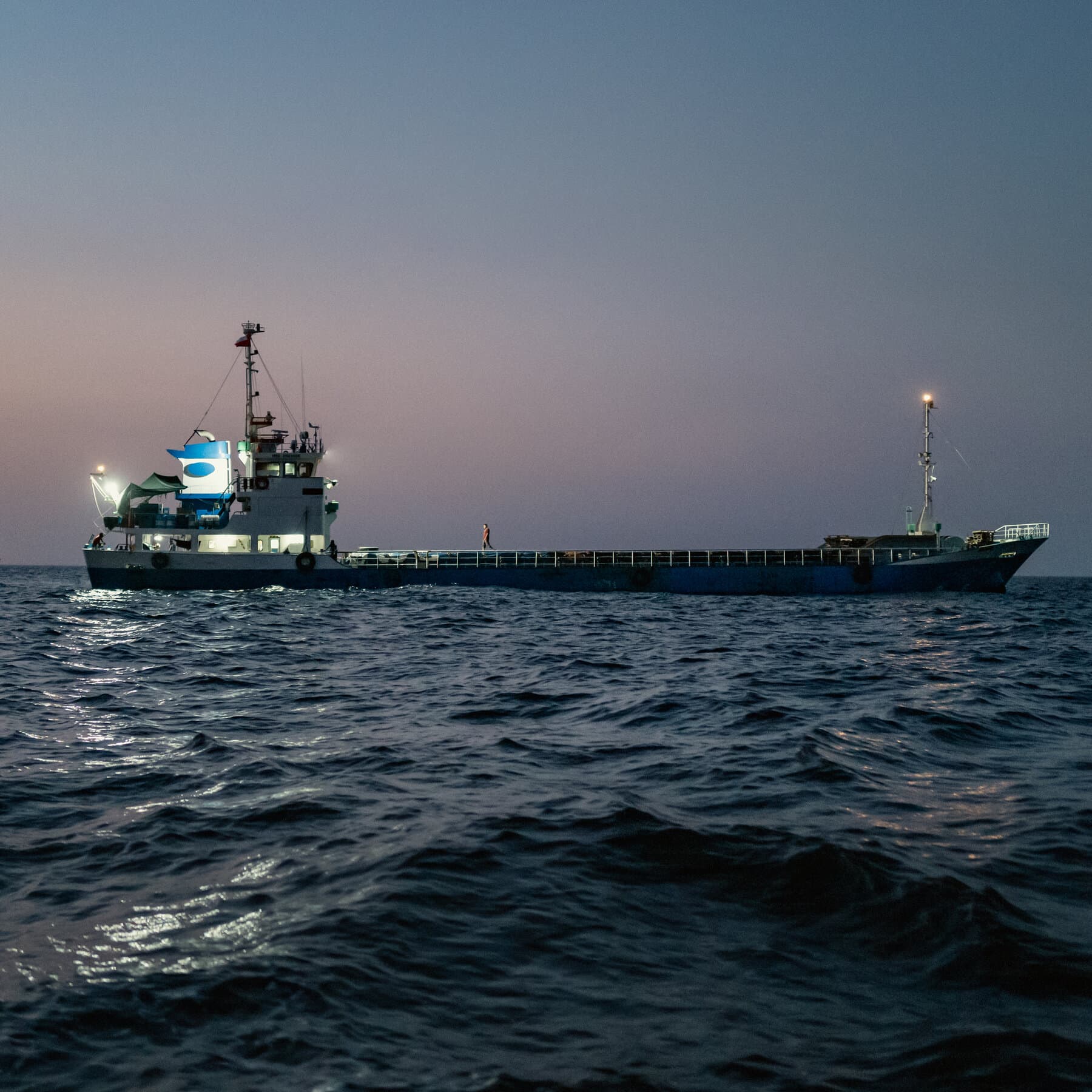 Oil Rises Amid Uncertainty Over Strait of Hormuz
