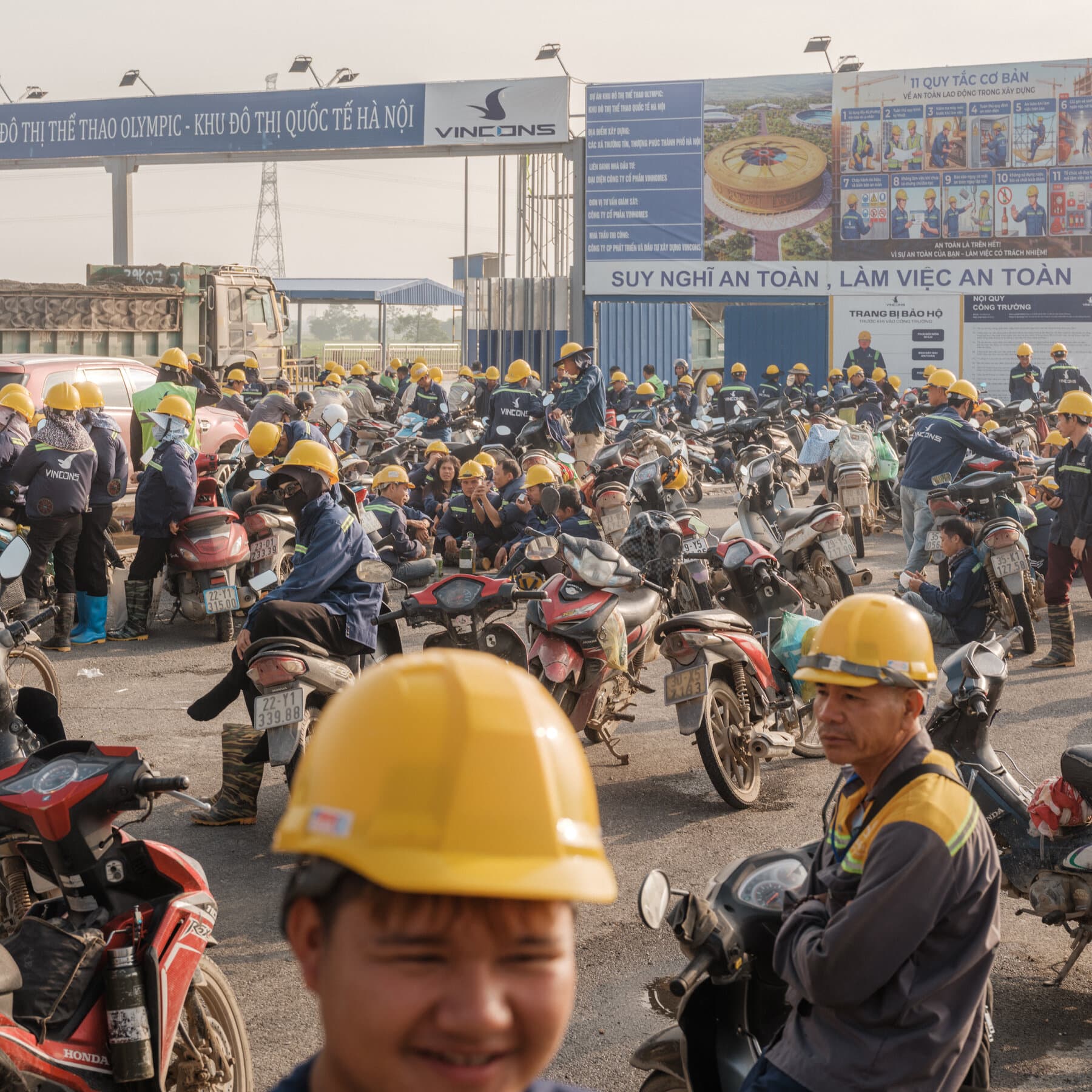 Can the World’s Largest Stadium Explain the Global Economy?