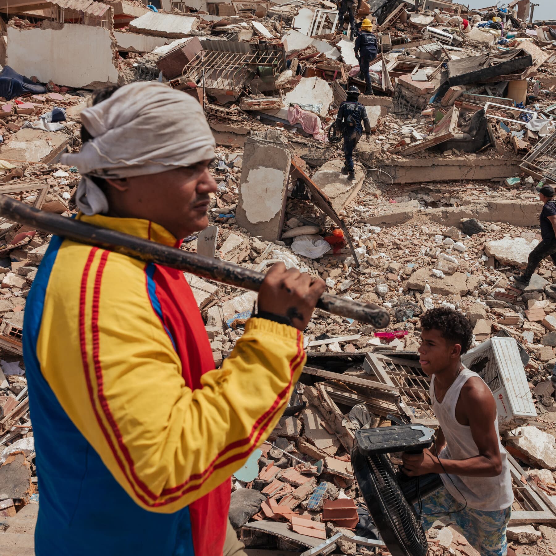 Venezuela Live Updates: Rescuers Search for Survivors After Worst Quakes in Decades