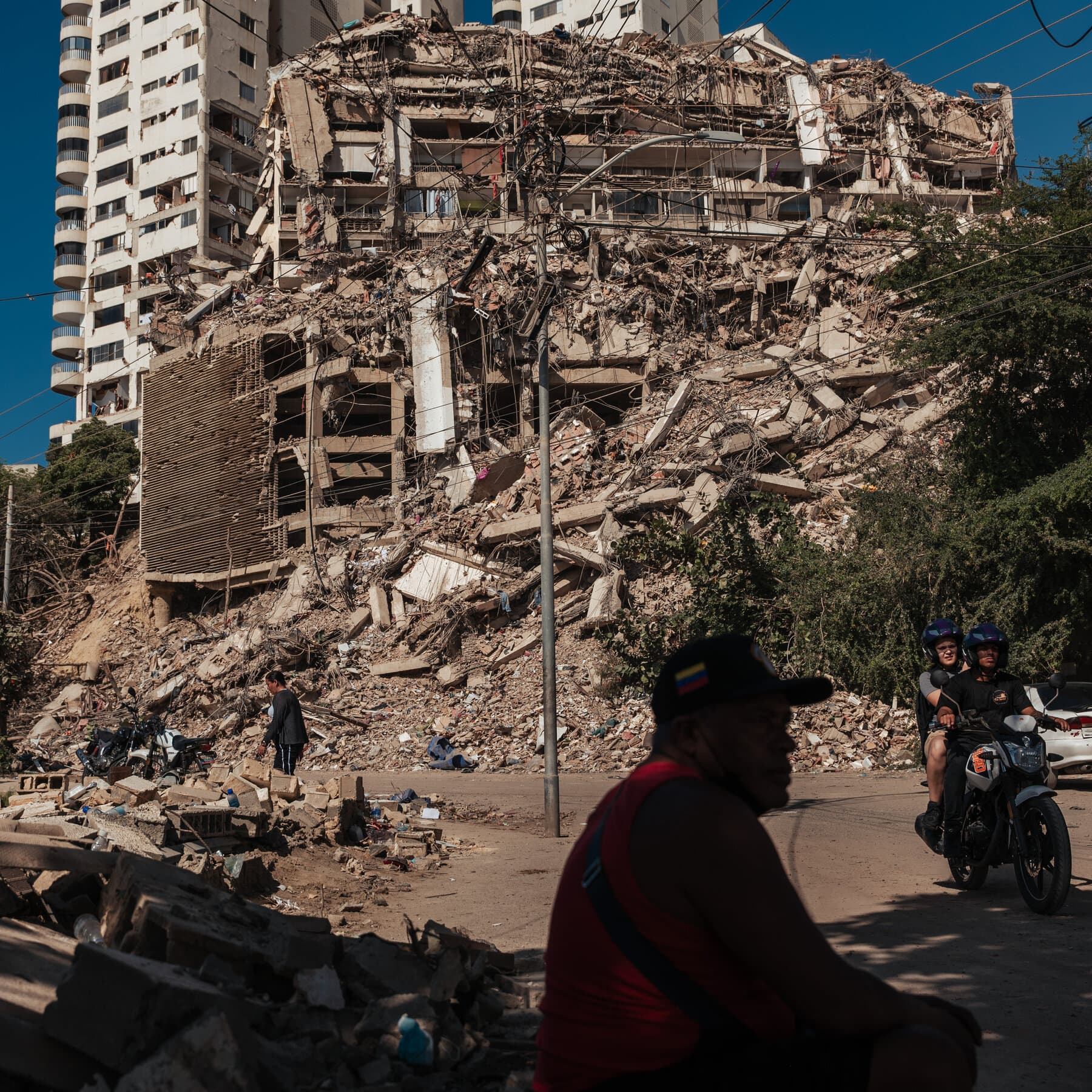Shortages of Rescue Equipment Hampered Venezuela’s Earthquake Response