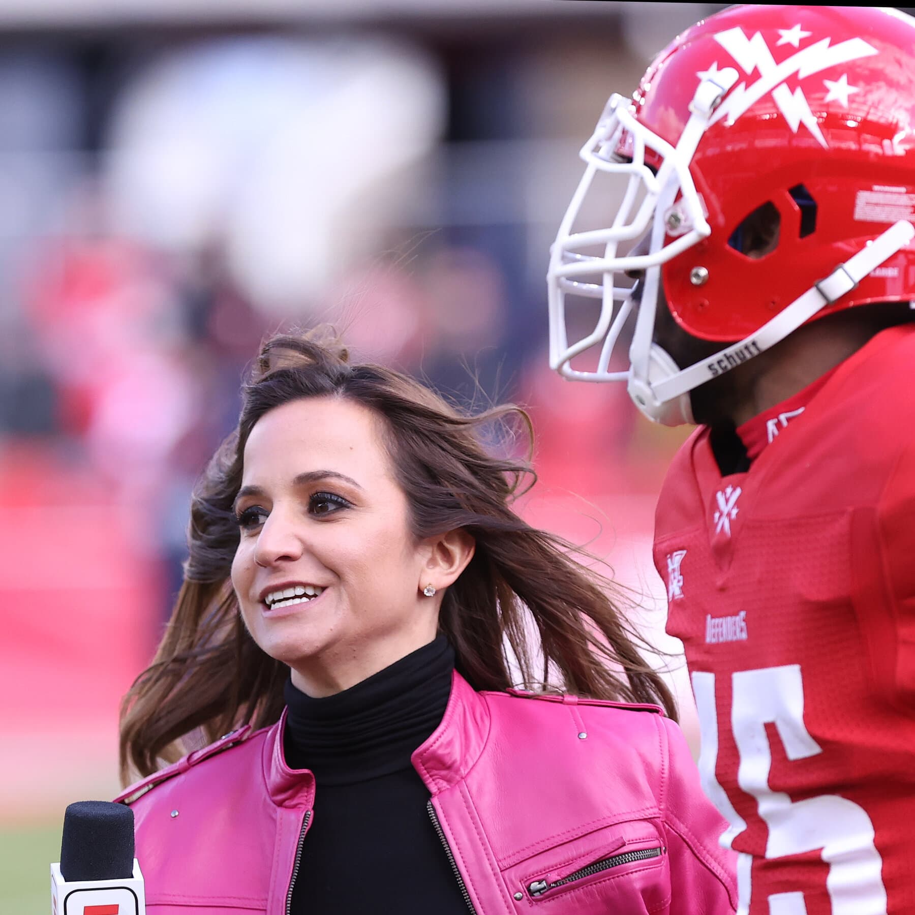During Traffic Stop, N.F.L. Reporter Appeared to Show Off Her Access