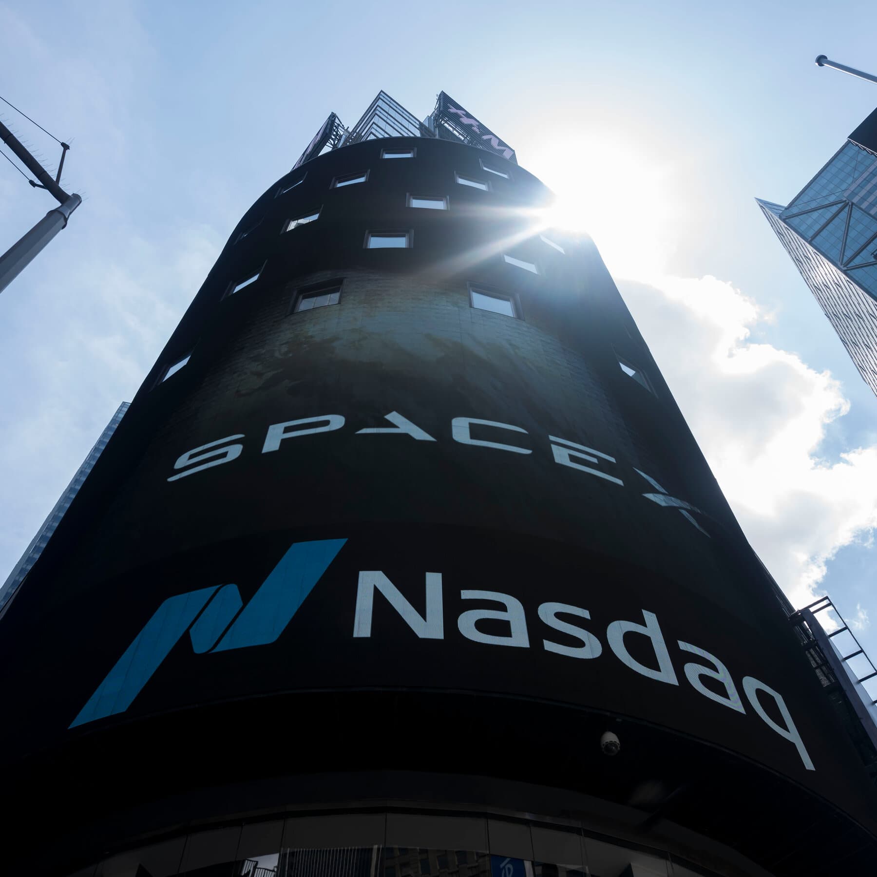 Why Index Funds Haven’t Boosted SpaceX