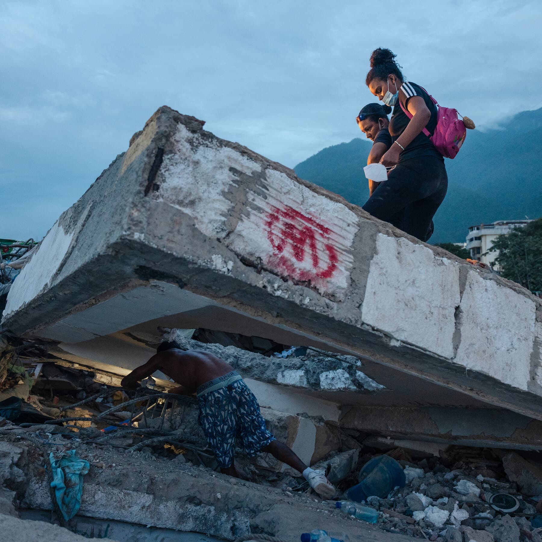 Repression Turns to Rage After Quakes in Venezuela