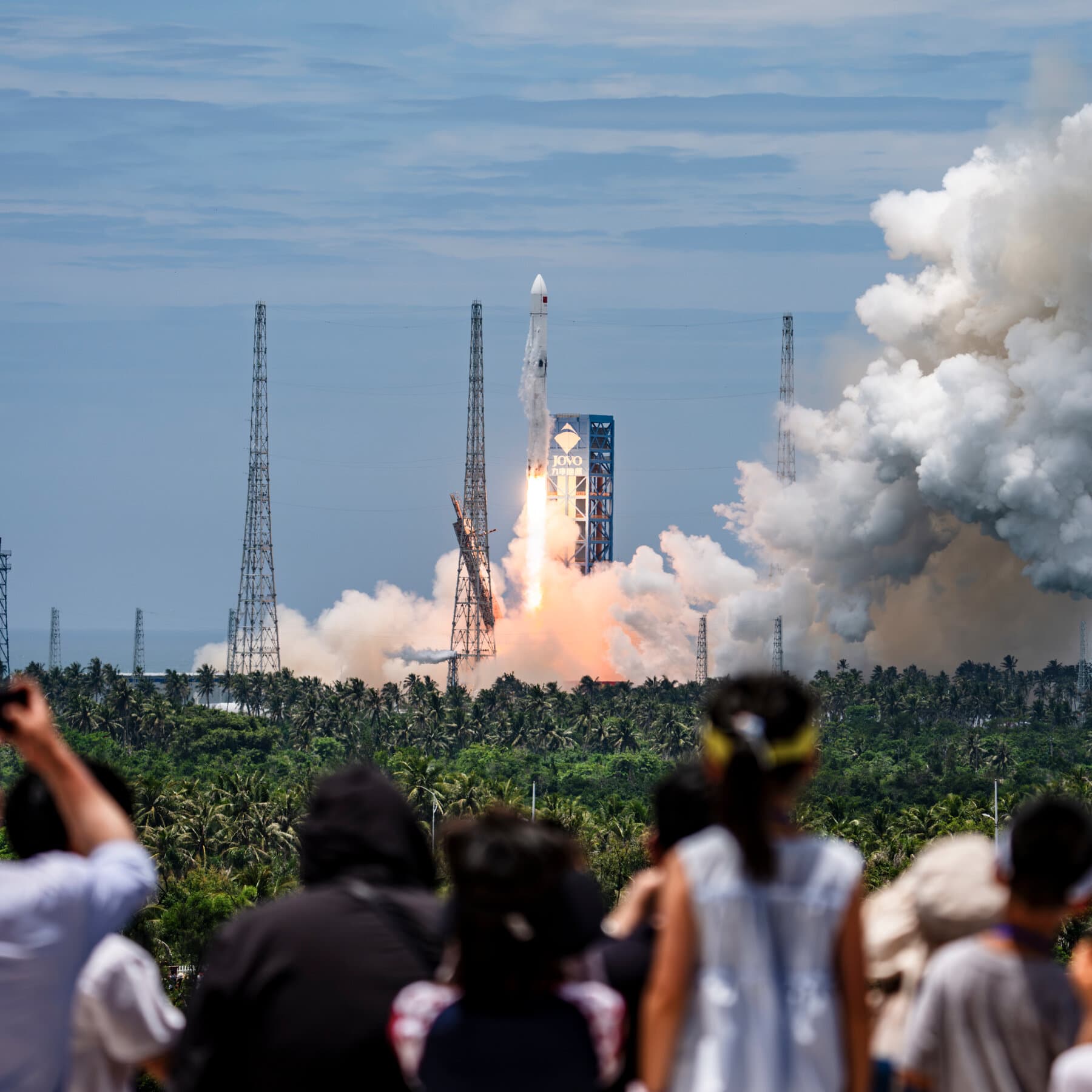 China Launches Reusable Rocket, Clearing a Key Hurdle in Race With SpaceX